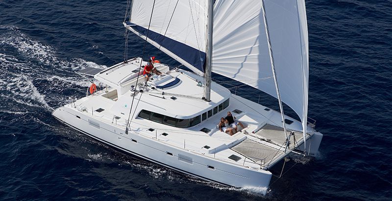 Choose-the-Right-Vessel-For-Your-Sailing-Vacation-Why-Choose-Catamaran