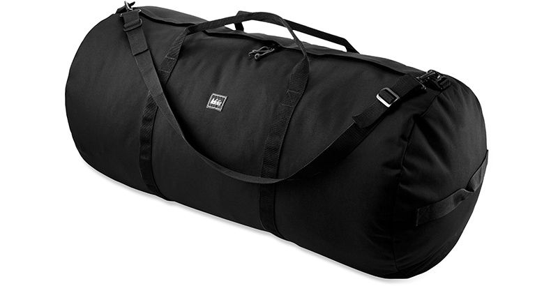 how-to-pack-for-sailing-vacation-duffle-bag